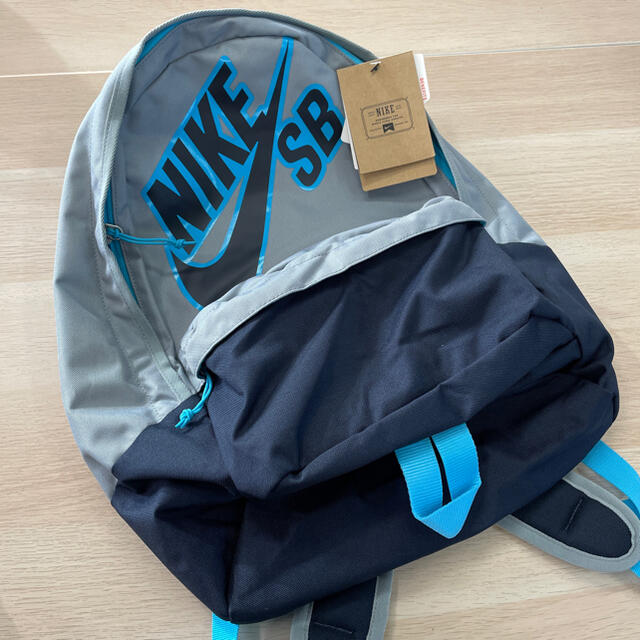 NIKE(ナイキ)のナイキ バックパック リュック 26L 新品未使用 キッズ/ベビー/マタニティのこども用バッグ(リュックサック)の商品写真