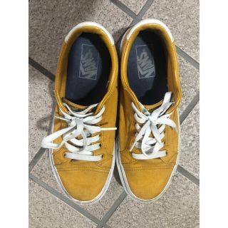 ヴァンズ(VANS)のvans 黄色　スニーカー(スニーカー)