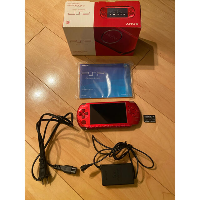 PlayStation Portable(プレイステーションポータブル)の【箱、付属品付き】PSP 3000 本体 RADIANT RED エンタメ/ホビーのゲームソフト/ゲーム機本体(携帯用ゲーム機本体)の商品写真