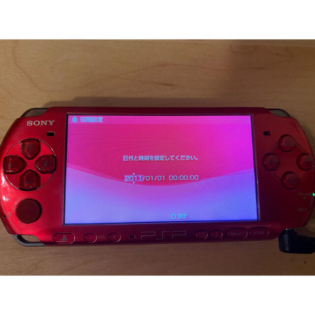 PlayStation Portable(プレイステーションポータブル)の【箱、付属品付き】PSP 3000 本体 RADIANT RED エンタメ/ホビーのゲームソフト/ゲーム機本体(携帯用ゲーム機本体)の商品写真