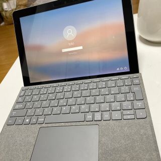 マイクロソフト(Microsoft)のsurface go  メモリ8GB 容量128GB(ノートPC)