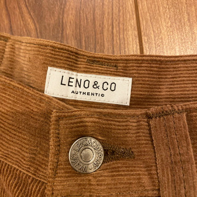 YAECA(ヤエカ)のLENO&CO  リノアンドコー　コーデュロイパンツ レディースのパンツ(カジュアルパンツ)の商品写真