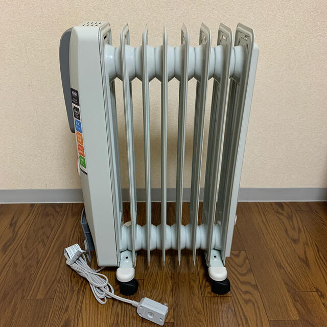 DeLonghi - デロンギ オイルヒーター H770812EFSN-GYの通販 by ぴー's