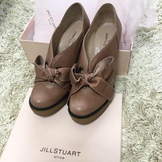 ジルスチュアート(JILLSTUART)の☆期間限定値下げ【箱ナシ】大人可愛いリボンブーティ 23.5(ブーティ)