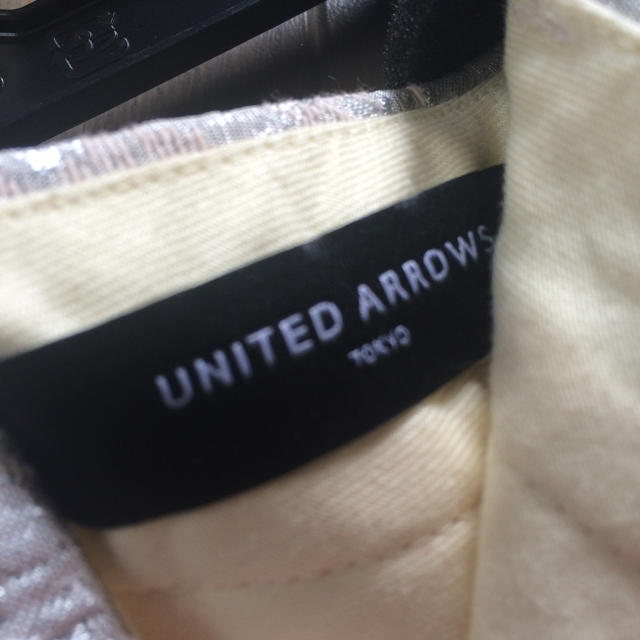 UNITED ARROWS(ユナイテッドアローズ)のユナイテッドアローズ 華やかパンツ レディースのパンツ(クロップドパンツ)の商品写真