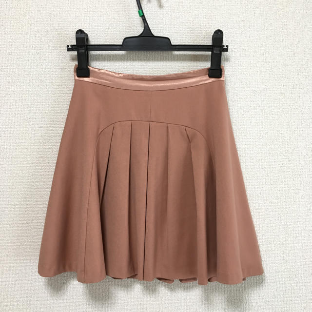 JILLSTUART(ジルスチュアート)のサテンウエスト プリーツスカート レディースのスカート(ひざ丈スカート)の商品写真