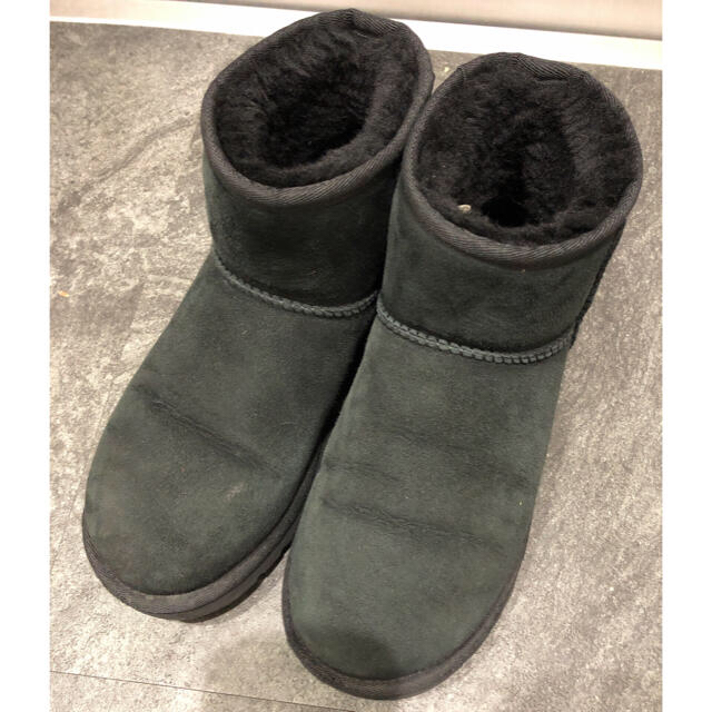 UGG アグ ショートブーツ　ブラック