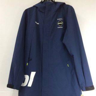 エフシーアールビー(F.C.R.B.)の美品　希少　F.C.R.B 18aw ベンチコート(その他)