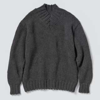 ワンエルディーケーセレクト(1LDK SELECT)の新品未使用　auralee wool vネックニット(ニット/セーター)