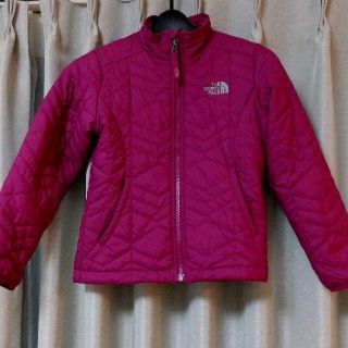 ザノースフェイス(THE NORTH FACE)のノースフェイス 中綿 ガールズ 女児 女の子 薄手(ジャケット/上着)