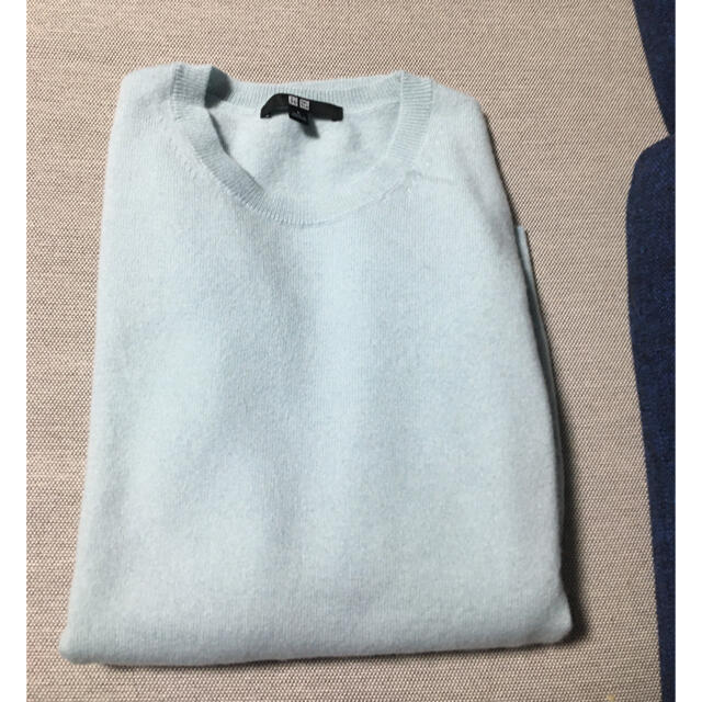 UNIQLO(ユニクロ)のユニクロカシミア100％水色今期 レディースのトップス(ニット/セーター)の商品写真