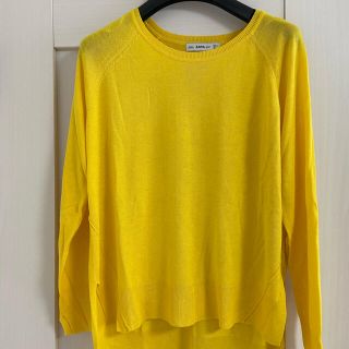 ザラ(ZARA)のZARA イエロー　ニット　トップス　カットソー(ニット/セーター)