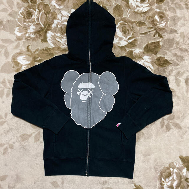 APE BAPE KAWS パーカー　シャークパーカー　TALL BAPY