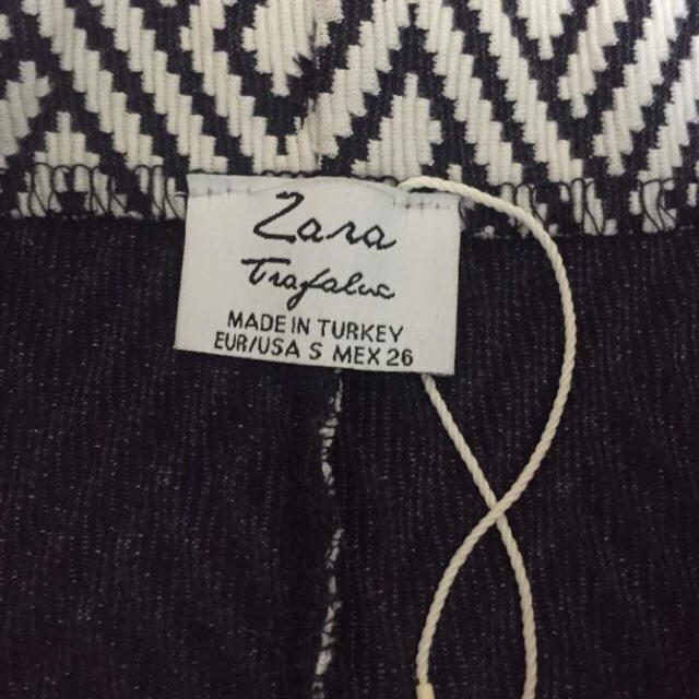ZARA(ザラ)の【美品】ZARAタイトスカート レディースのスカート(ひざ丈スカート)の商品写真