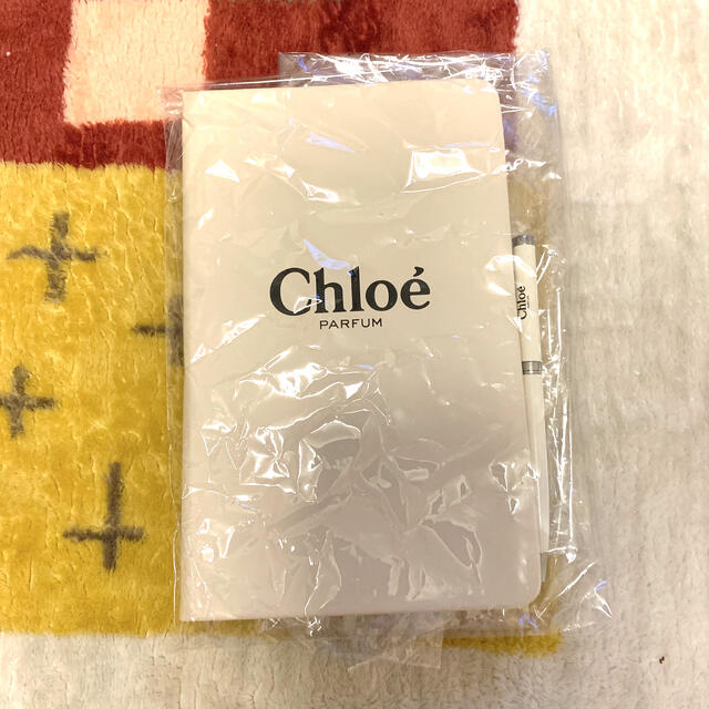 Chloe(クロエ)のChloe PARFUM ノート&ペンセット インテリア/住まい/日用品の文房具(ノート/メモ帳/ふせん)の商品写真
