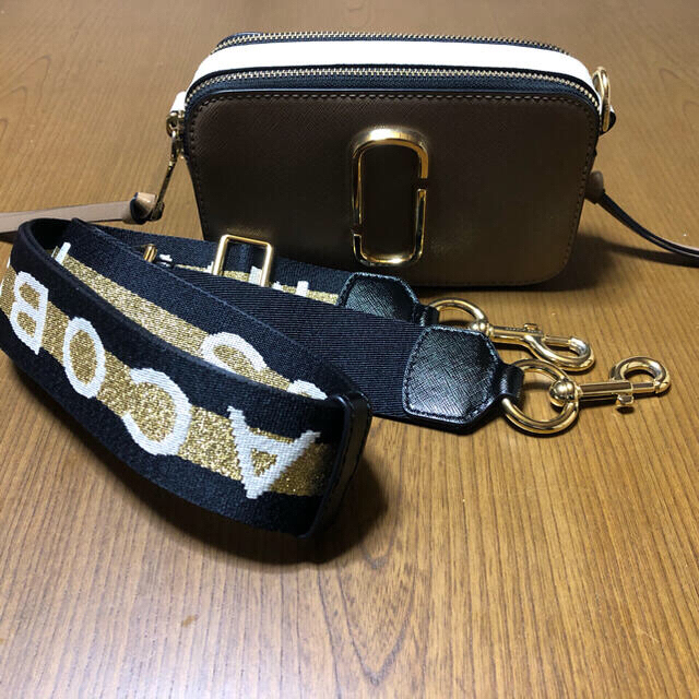 MARC JACOBS(マークジェイコブス)のマークジェイコブス　ショルダーバッグ　スナップショット レディースのバッグ(ショルダーバッグ)の商品写真