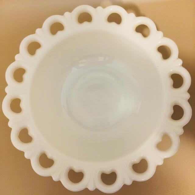 最大54%オフ! antique ミルクガラス レースエッジケーキスタンド