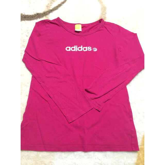 adidas(アディダス)のadidasロンT レディースのトップス(Tシャツ(長袖/七分))の商品写真