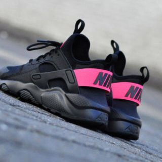 ナイキ スニーカー レディース ブラック 黒色系 の通販 0点以上 Nikeのレディースを買うならラクマ ナイキ スニーカー レディース ブラック 黒色系 の通販 0点以上 Nikeのレディースを買うならラクマ