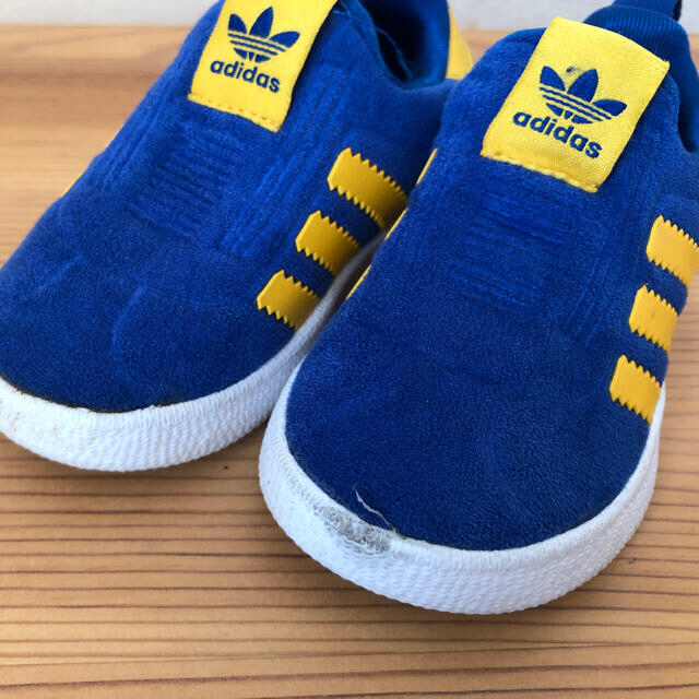 adidas(アディダス)のadidas キッズ　スニーカー　14㎝ キッズ/ベビー/マタニティのベビー靴/シューズ(~14cm)(スニーカー)の商品写真