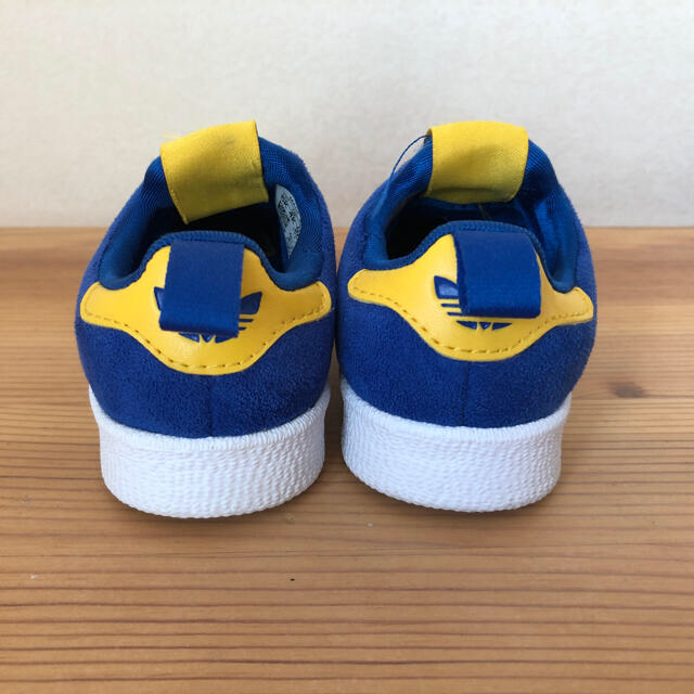 adidas(アディダス)のadidas キッズ　スニーカー　14㎝ キッズ/ベビー/マタニティのベビー靴/シューズ(~14cm)(スニーカー)の商品写真