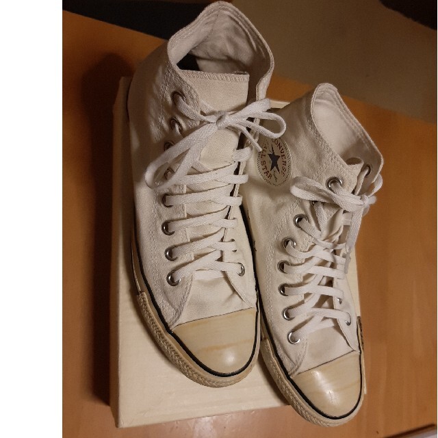 CONVERSE(コンバース)のちゅん様専用のお品です。コンバース ハイカット オフ白 レディースの靴/シューズ(スニーカー)の商品写真