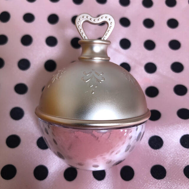 Les Merveilleuses LADUREE(レメルヴェイユーズラデュレ)の【新品】レ・メルヴェイユーズ ラデュレ　パウダーチークカラー05 コスメ/美容のベースメイク/化粧品(チーク)の商品写真