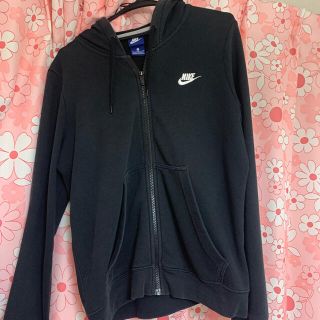 ナイキ(NIKE)のNIKE パーカー(パーカー)