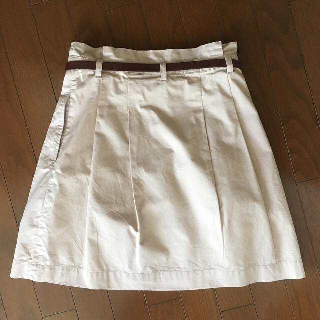 ZARA(ザラ)のベージュスカート レディースのスカート(ひざ丈スカート)の商品写真