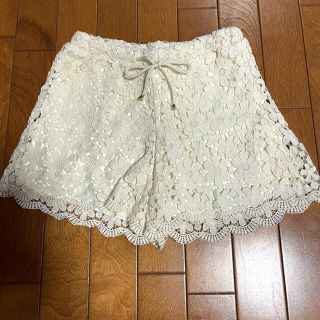 イング(INGNI)の新品未使用 INGNI イング 花柄、レースショートパンツ(ショートパンツ)