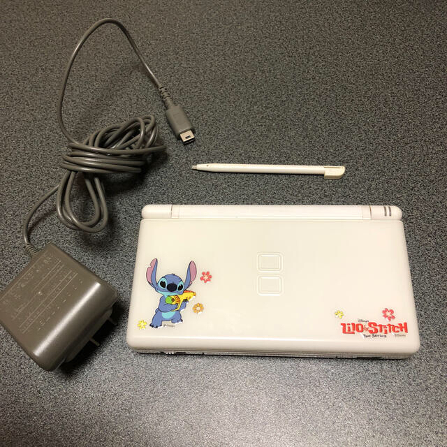 ニンテンドーDS(ニンテンドーDS)の3/1 値下げ済　Nintendo DS Lite 白　中古 エンタメ/ホビーのゲームソフト/ゲーム機本体(家庭用ゲーム機本体)の商品写真