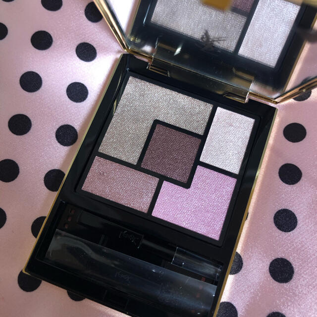 Yves Saint Laurent Beaute(イヴサンローランボーテ)の【新品】YSL クチュールクルールパレット7 コスメ/美容のベースメイク/化粧品(アイシャドウ)の商品写真