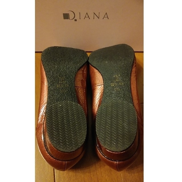 DIANA(ダイアナ)のダイアナ　エナメル　バレエシューズ　22.5㎝ レディースの靴/シューズ(バレエシューズ)の商品写真