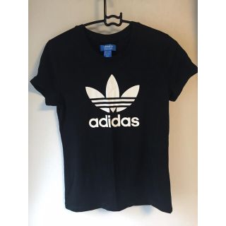 アディダス(adidas)のadidas Tシャツ(Tシャツ(半袖/袖なし))