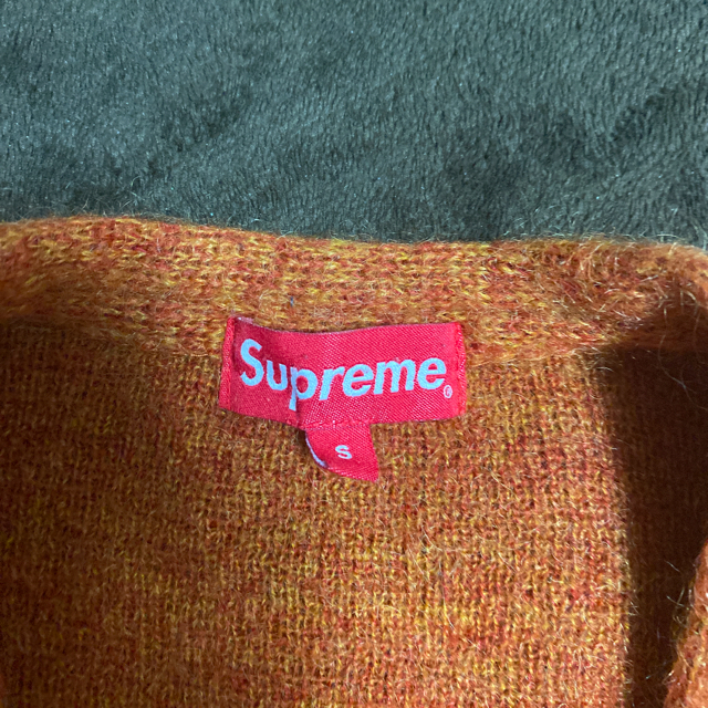 Supreme(シュプリーム)のsupreme mohair cardigan 15aw モヘア メンズのトップス(カーディガン)の商品写真