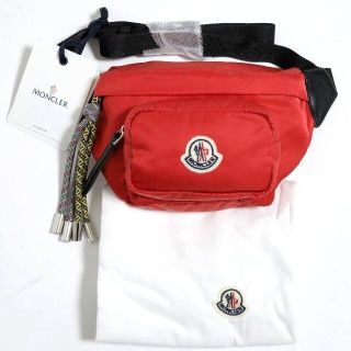 モンクレール(MONCLER)のMONCLER FELICIE ウエストバッグ 赤 新品モンクレール ショルダー(ボディバッグ/ウエストポーチ)