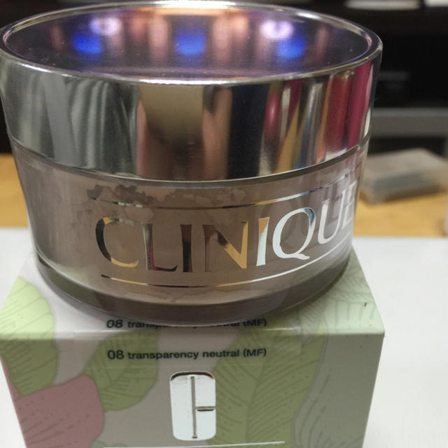 CLINIQUE(クリニーク)のCLINIQUE  フェイスパウダー  コスメ/美容のベースメイク/化粧品(フェイスパウダー)の商品写真