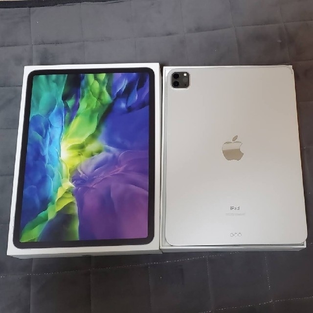 Apple(アップル)のipad pro 11 128gb  2020年モデル smart folio スマホ/家電/カメラのPC/タブレット(タブレット)の商品写真