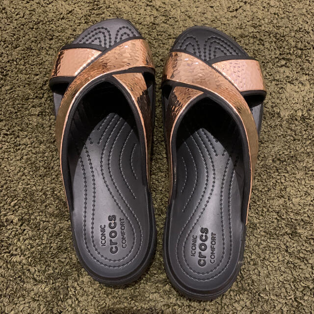 crocs(クロックス)のサンダル　CROCS クロックス　 レディースの靴/シューズ(サンダル)の商品写真