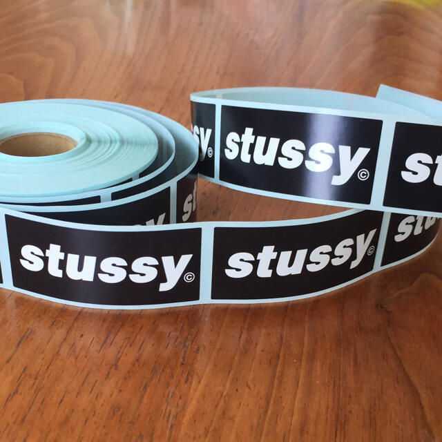 STUSSY(ステューシー)の【非売品 】6枚セット　公式ステューシー ステッカー メンズのファッション小物(その他)の商品写真