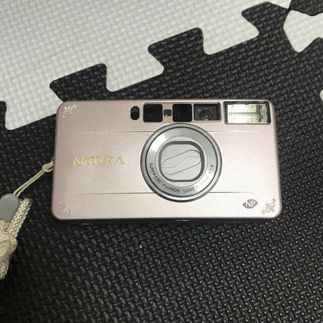 富士フイルム(フジフイルム)の富士フィルム　NATURA S コンパクトフィルムカメラ スマホ/家電/カメラのカメラ(コンパクトデジタルカメラ)の商品写真