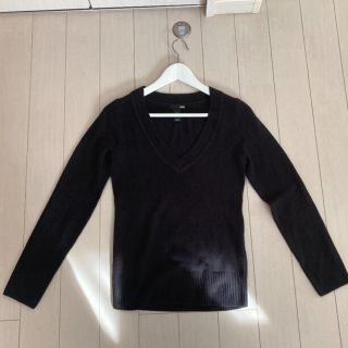 エイチアンドエム(H&M)のH &M   Ｖネックセーター　レディース(ニット/セーター)