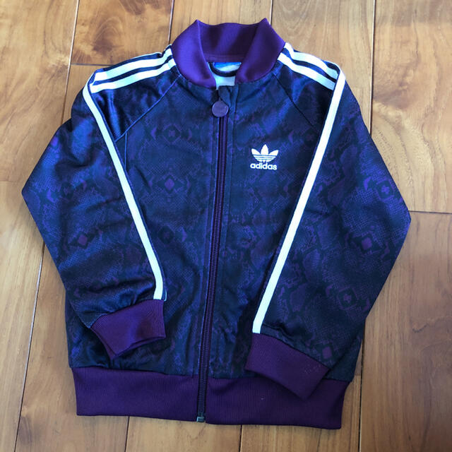 adidas(アディダス)のアディダスオリジナルズ　ジャージ　100 キッズ キッズ/ベビー/マタニティのキッズ服男の子用(90cm~)(ジャケット/上着)の商品写真