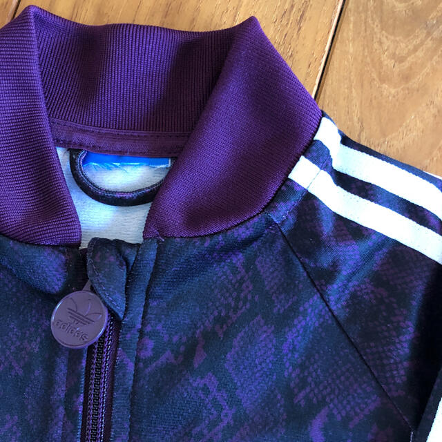 adidas(アディダス)のアディダスオリジナルズ　ジャージ　100 キッズ キッズ/ベビー/マタニティのキッズ服男の子用(90cm~)(ジャケット/上着)の商品写真