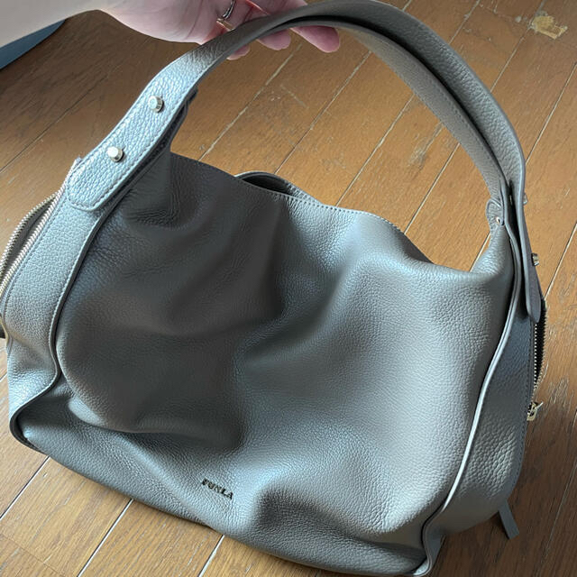 FURLA★ハンドバック