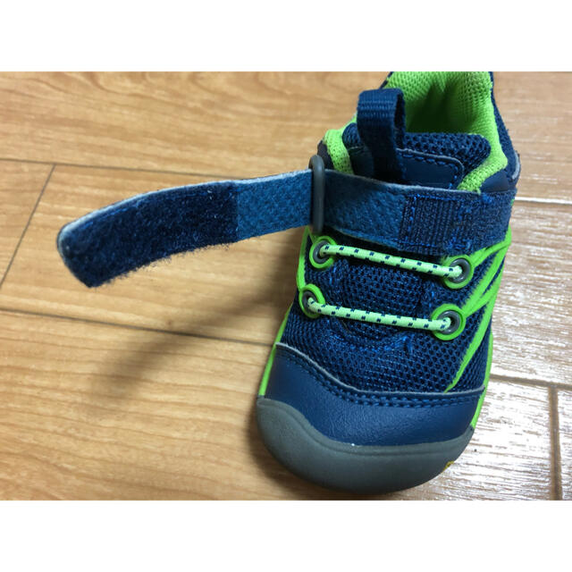 KEEN(キーン)のkeen キーン　スニーカー　アウトドア　キッズ キッズ/ベビー/マタニティのキッズ靴/シューズ(15cm~)(アウトドアシューズ)の商品写真