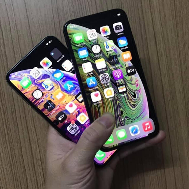 Apple(アップル)のiphone xs 64gb スマホ/家電/カメラのスマホアクセサリー(iPhoneケース)の商品写真