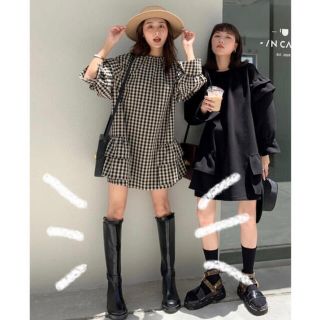 ザラ(ZARA)のBirthday Bash ベルト付きロングブーツ　BLACK(ブーツ)