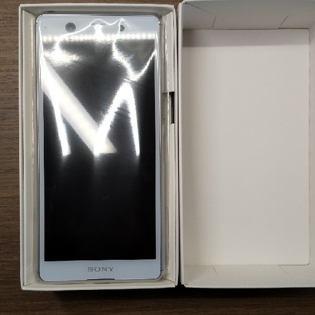 新品 Xperia Ace モバイル