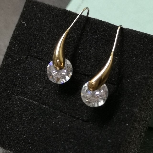 K18  YG  ????ジルコニア フックピアス????アクセサリー